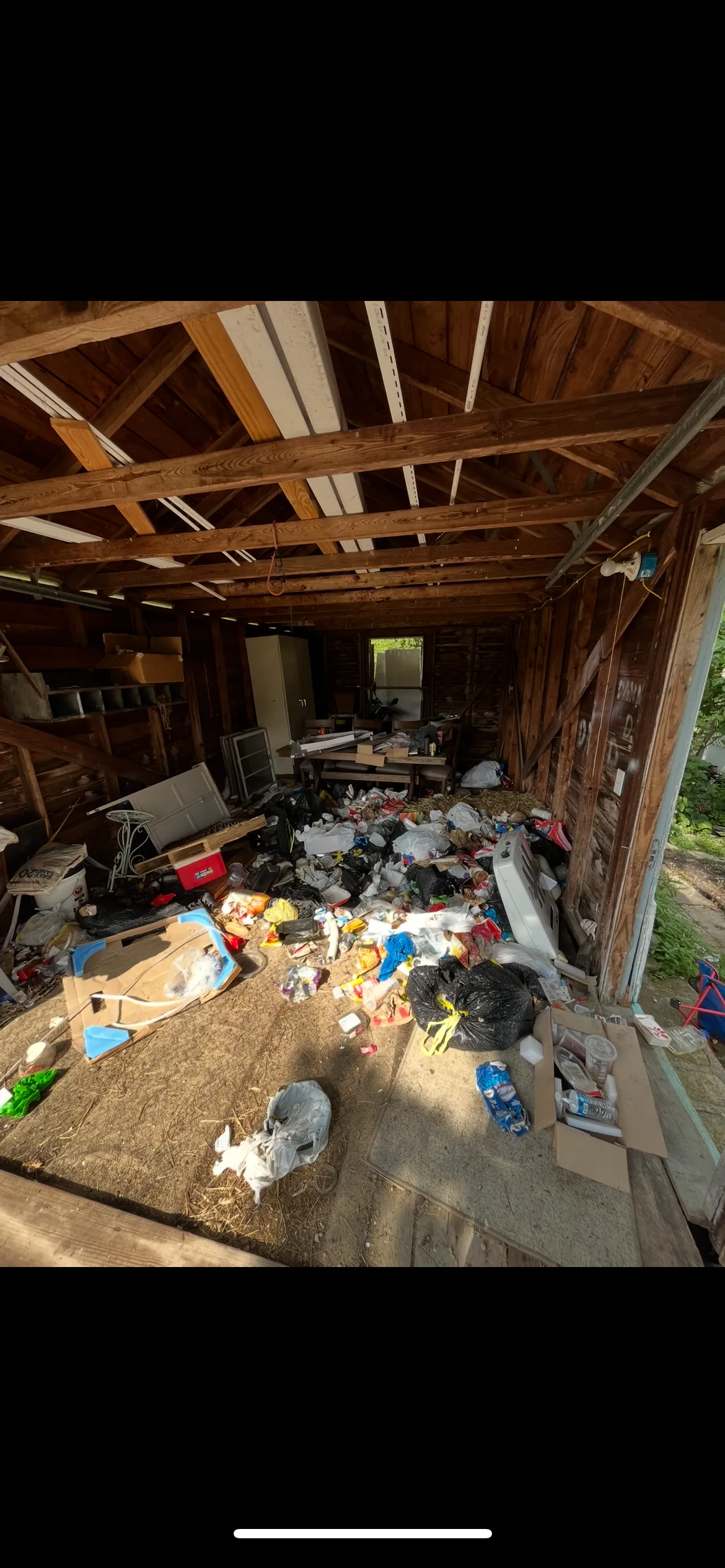 An Estate Cleanout Sorting Checklist That Keeps Decisions Manageable